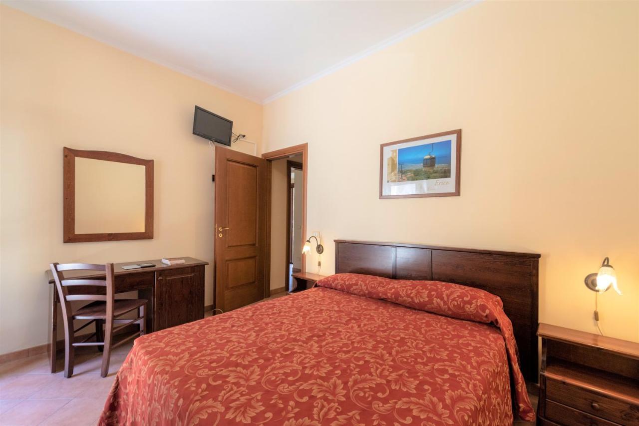 Casa Vacanze S. Marco วาลเดอรีส ภายนอก รูปภาพ